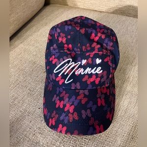 Disney Minnie Mouse hat with bows and hearts